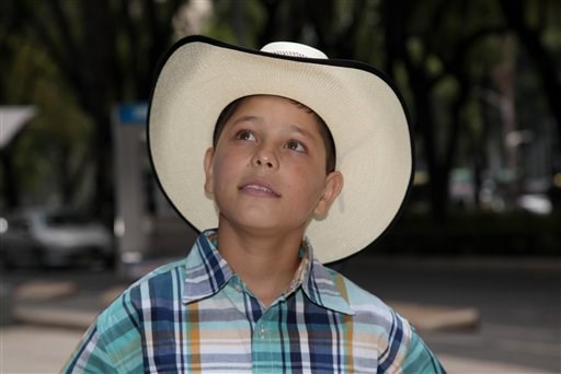 Vicente Fernandez apadrina a El Gallo de Jalisco