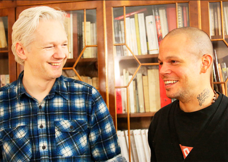 Teaser de Calle 13 con Julian Assange